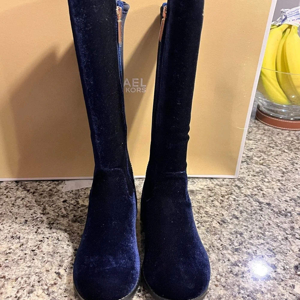 Michael Kors Emma Lily velour Boots new navy blue Youth Girls Size 3